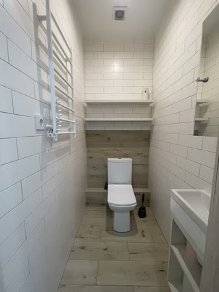 For Sale 2-room Apartment Saltivka, Akademika Pavlova Metro