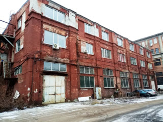 Продам 3 поверхове будівля на території заводу ХЕМЗ. Площа 2222м2