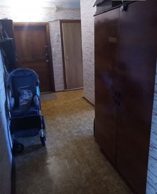 Продам 3-кімнатну квартиру, ст. м. "Олексіївська", вулиця Енвера Ахсарова, Олексіївка (Алексеевка)