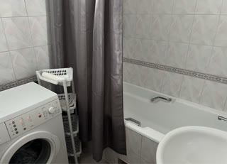 Продається 3 кім. квартира 73 м2. Дніпровський район метро Лівобережна