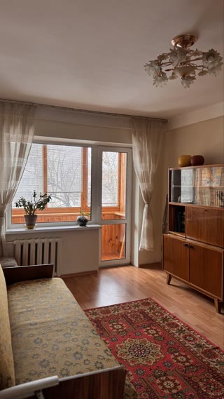 Sale of a 2-room apartment near the metro stations Darnytsia and Chernihivska