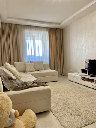Продам 1к квартиру з ремонтом в новому ЖК метро Позняки