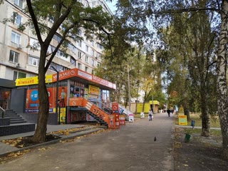 Сдам помещение под магазин 175 м