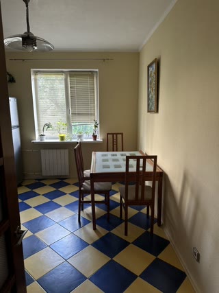 Продаж 2к квартири, вул. Сосницька, Дарницька площа