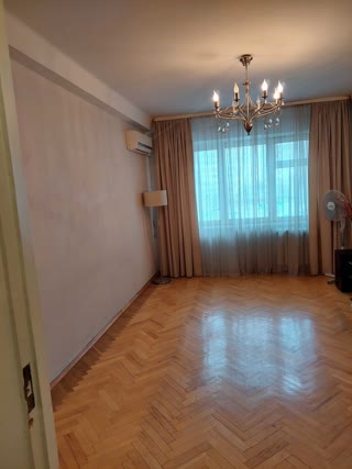 Продаж 3-кімнатної квартири на Воскресенському масиві