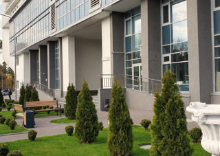 Продається 2-кімнатна квартира в ЖК, бул. Дарницький, метро Дарниця