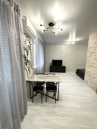Продається 1-кімнатна квартира, метро Теремки, парк Голосіївський