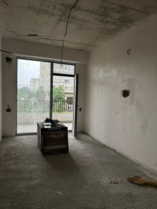2-room white frame for sale
