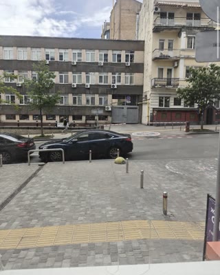 Продаж фасадне комерційне приміщення 57 м² у самому серці Києва — ідеальне для магазину, салону, офісу, кафе чи іншого вільного призначення