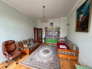 Продаж 2-кімнатної квартири біля Шевченківського гаю, вул. Личаківська