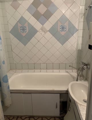 Продам 3х кімнатну квартиру в самому центрі()