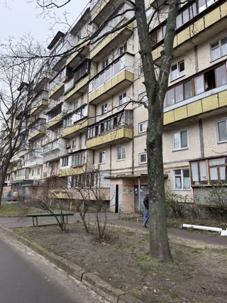 Продаж 2-кімнатної квартири на Оболоні біля парку Наталка