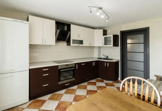 Продається 1-кімнатна квартира 48.5 м² з євроремонтом на вул. Братиславська