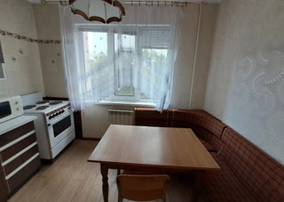 Продаж 3к квартири 72 м² на Харківському шосе