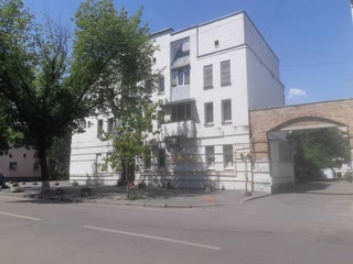 Продам нежилое помещение  92 кв. м на Подоле около метро!