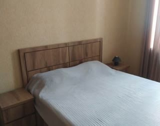 იყიდება 3 ოთახიანი ბინა მთაწმინდაზე