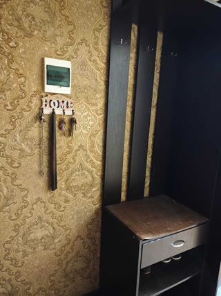 For Sale 2-room Apartment Center