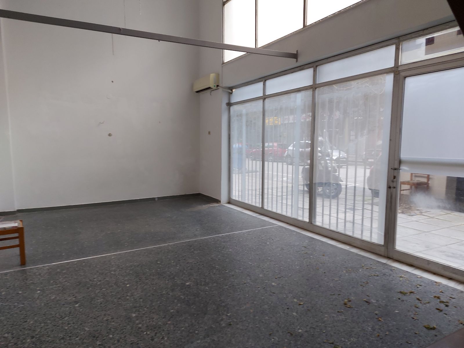 106 m² Store