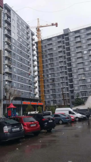 იყიდება 3 ოთახიანი ბინა ბათუმში