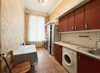 Продам 2-комнатну квартиру Центр, Бекетова