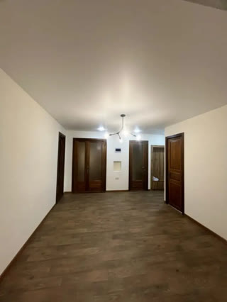 ქირავდება საოფისე კომერციული ფართი საბურთალოზე