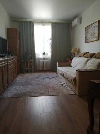 For sale 3-room Stalinka in Solomyansky District
