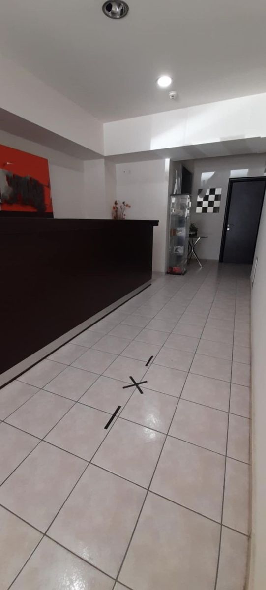 Κτίριο επαγγελματικών χώρων 685τ.μ.
