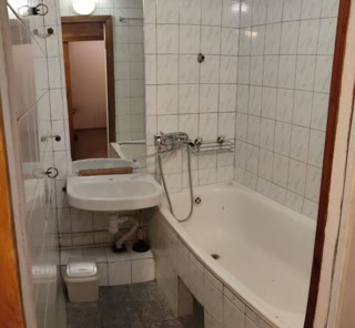 Продам 1к.кв. центр м. Научна