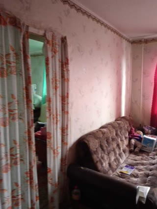 Продам квартиру в Лозовій