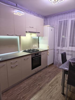 Продам 2-х кімнатну квартиру в центрі, Наукова