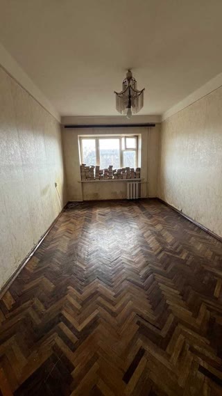 Продаж 2-кімнатної квартири біля метро Лівобережна та Дарниця