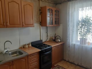 Продам 4хкомнатну квартир