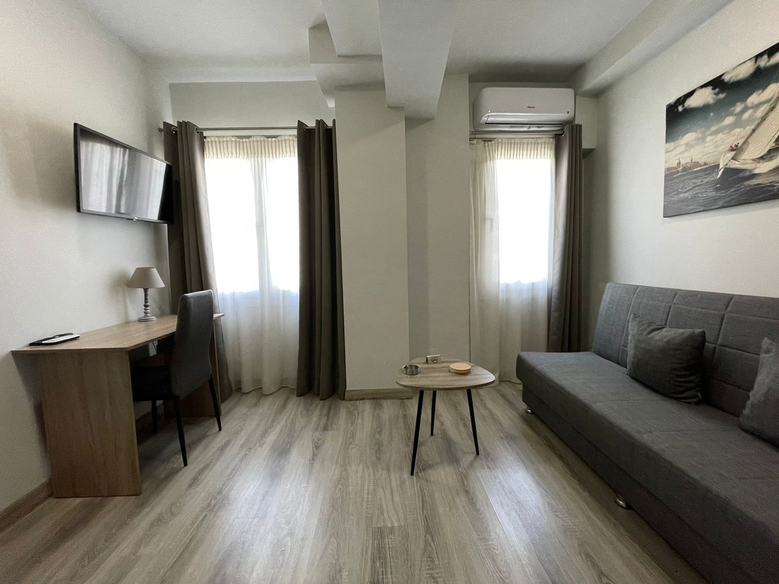 Διαμερίσματα, 310τ.μ.