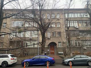 Продається 2к квартира на Академіка Богомольця