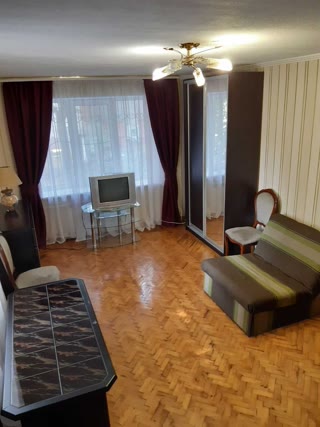 Продається затишна 1-кімнатна квартира, ст. м. "23 Серпня", вулиця Космонавтів, Павлове Поле