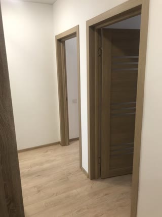 Продаж 2-кімнатної квартири в ЖК Варшавський біля ТРЦ Ретровіль