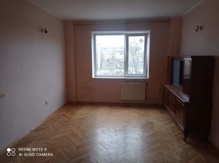Продам 3к квартиру. вул.Оріхуватська. Метро Васильківська. Голосіївський район
