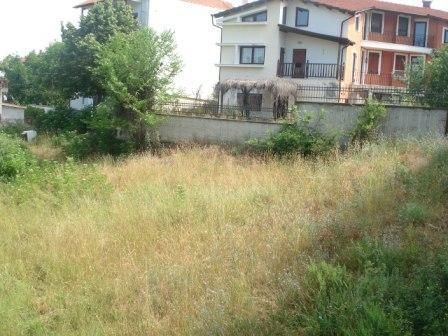560 m² Plot