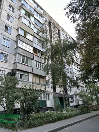 Продам 1 кім. квартиру біля ринку ХТЗ