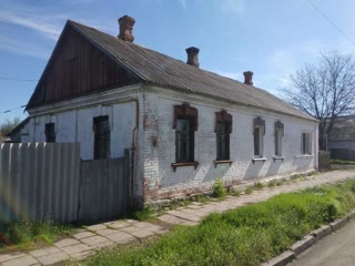 Продам квартиру в місті Лозова по