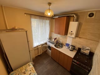 Продам 1 кімнатну квартиру біля метро Ботанічний сад та 23 серпня Павлове Поле