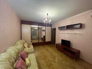 Продаж 2-кімнатної квартири на Оболоні біля ТРЦ Dream Town