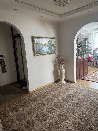 Продається 3-кімнатна квартира 125 кв.м, Оболонський район