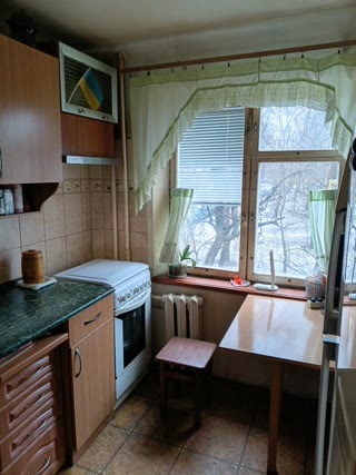 Продам 3-х кімнатну, ХТЗ, м Індустріальна