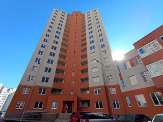 Продаж 1-кімнатної квартири на Троєщені