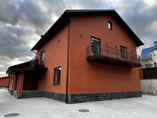 Продаж преміального будинку з панорамним видом у Східниці
