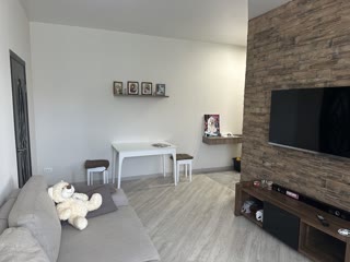 For Sale 2-Room Apartment in Zhuravlevka