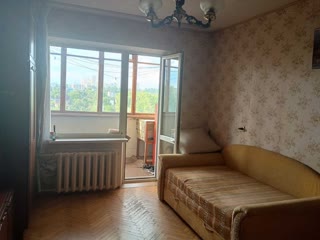 Продаж 3-кімнатної квартири біля метро Академмістечко