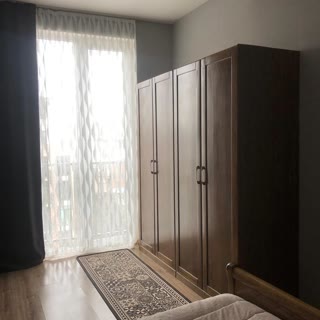 ქირავდება 4 ოთახიანი ბინა ვერაზე