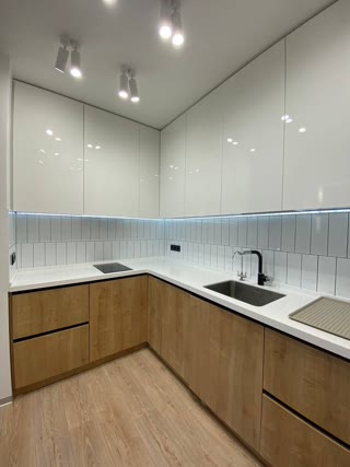 Продаж 1-кімнатної квартири в ЖК Файна Таун біля метро Нивки